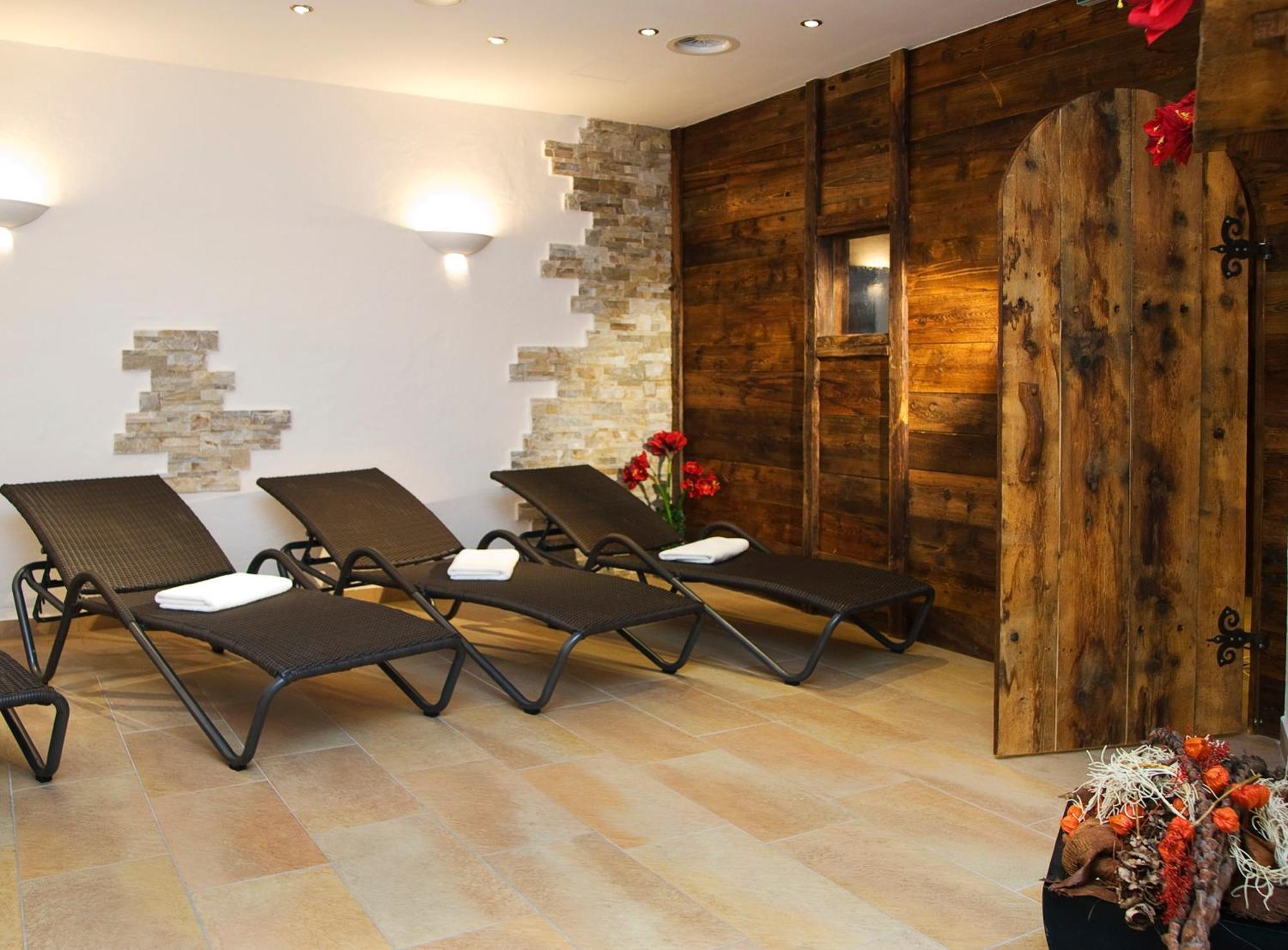 Apart-Hotel Aurora Fiss Dış mekan fotoğraf