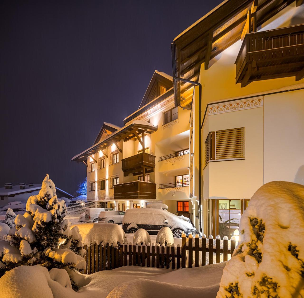 Apart-Hotel Aurora Fiss Dış mekan fotoğraf